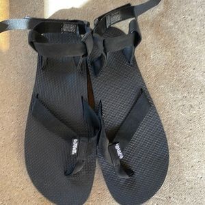 Tevas, black, size 12, Excellent condition